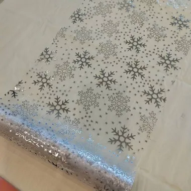 Дорожка новогодняя Leeseph Снежинки 28*275 см серебро купить недорого || Metelka.com.ua