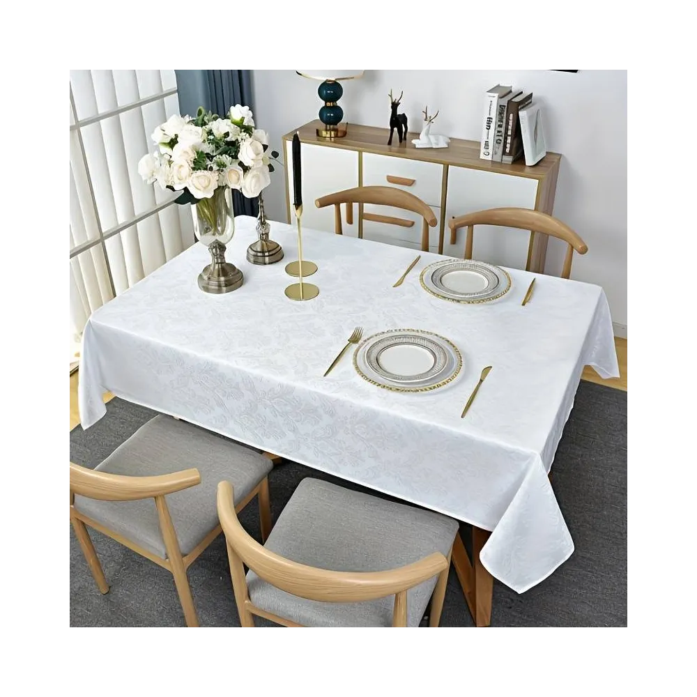 Жакардова скатертина Leeseph з вензелями 150×260 см біла купити недорого || Metelka.com.ua