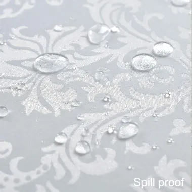 Жаккардовая скатерть Leeseph с вензелями 150х260см белая купить недорого || Metelka.com.ua